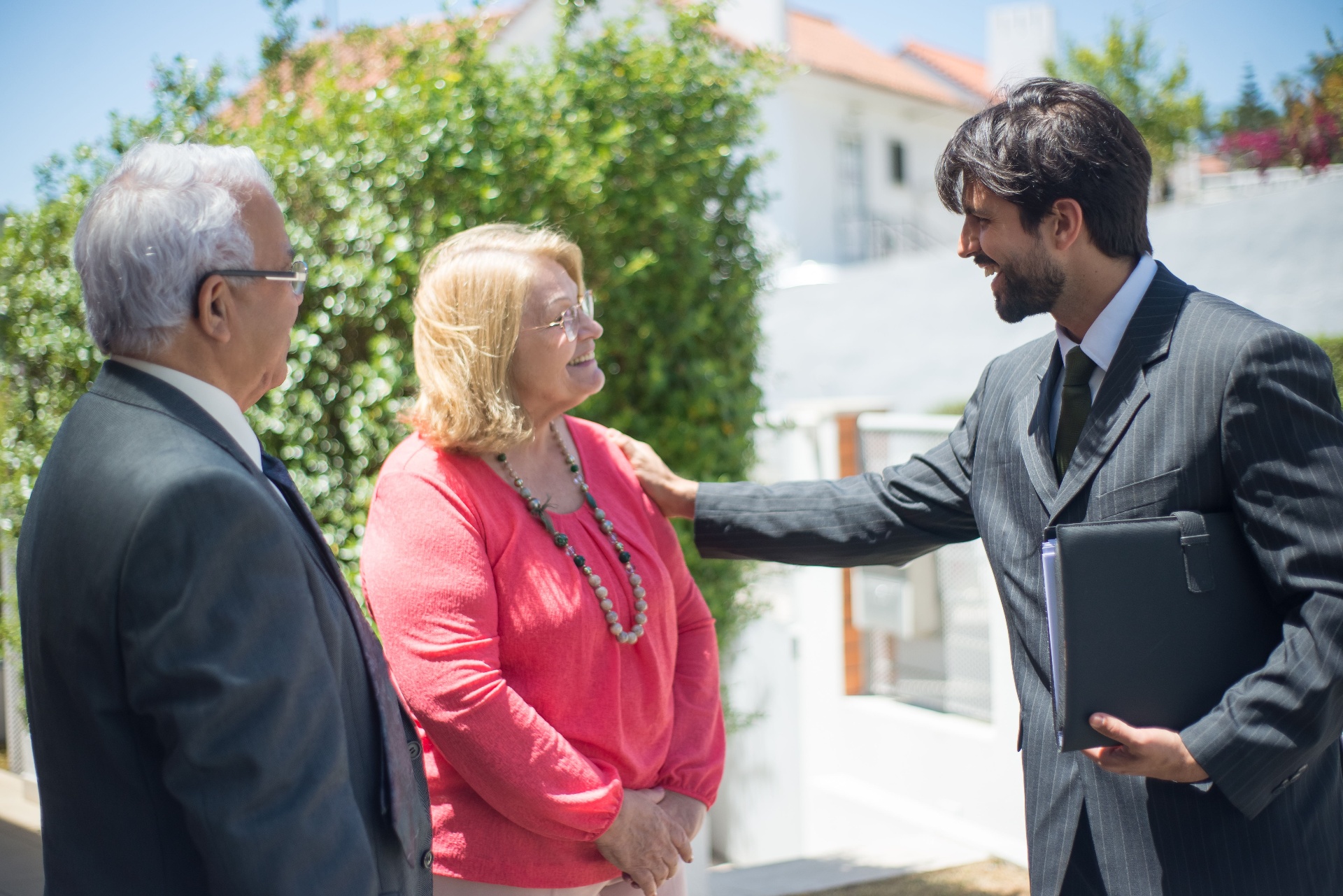 Oak Street representative greeting landowners